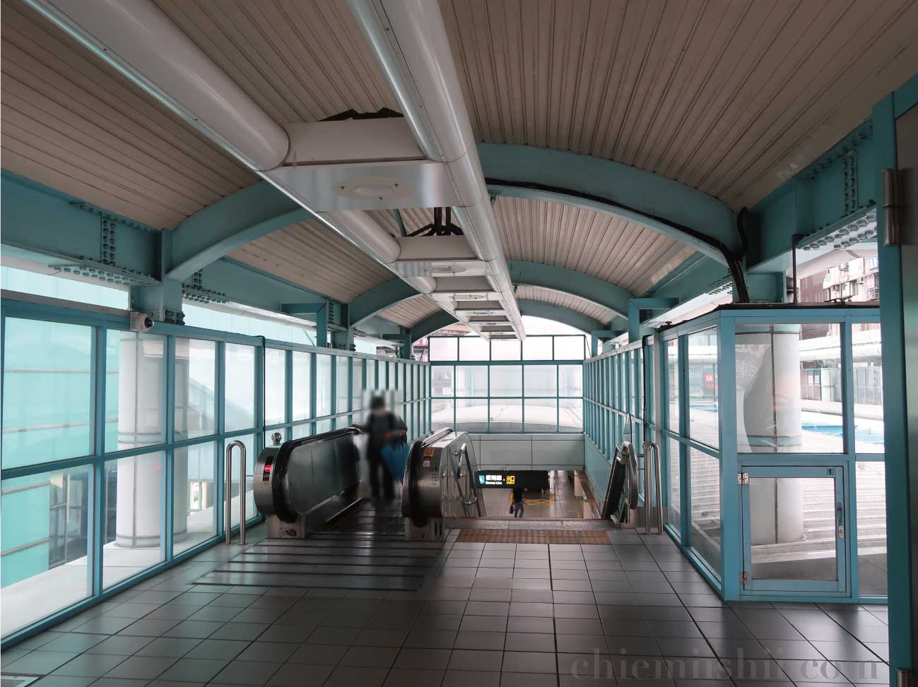 忠孝復興駅で『ブエノスアイレス（Happy Together）』認証ショット