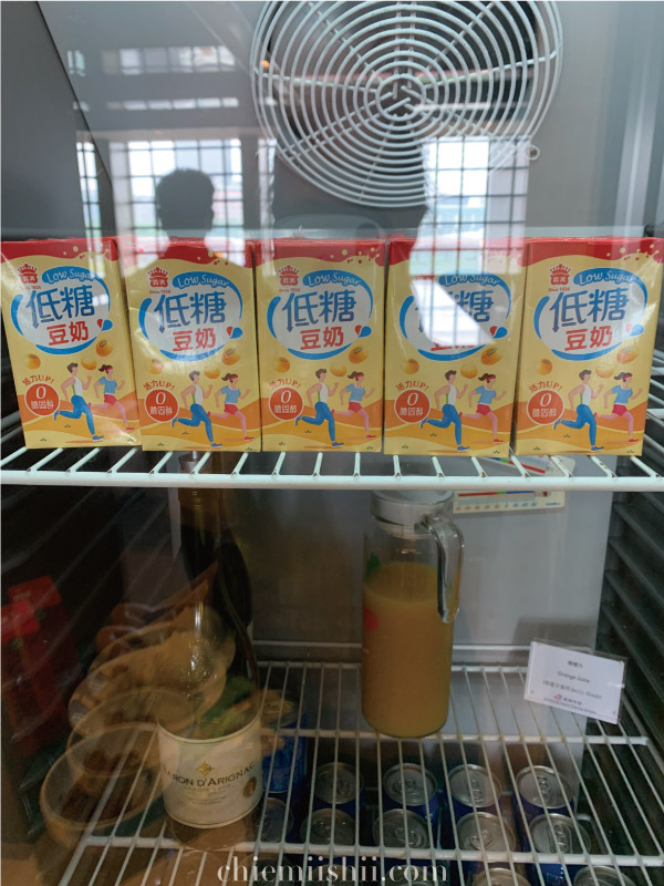 台北松山空港Airlines VIPラウンジのソフトドリンク